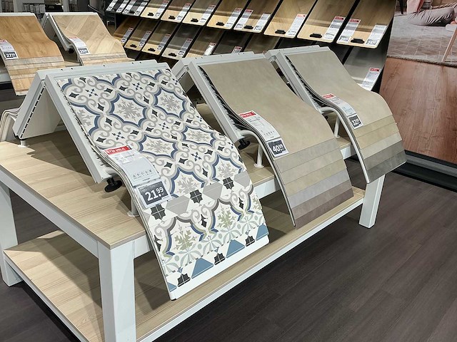 Presentatietafel met vinyl samples (2x) - afbeelding 9 van  9