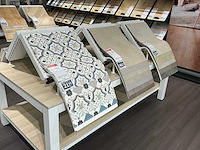 Presentatietafel met vinyl samples (2x) - afbeelding 9 van  9