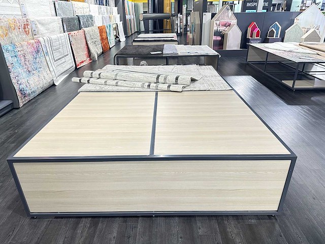 Presentatietafel voor vloerkleden (4x) - afbeelding 2 van  3