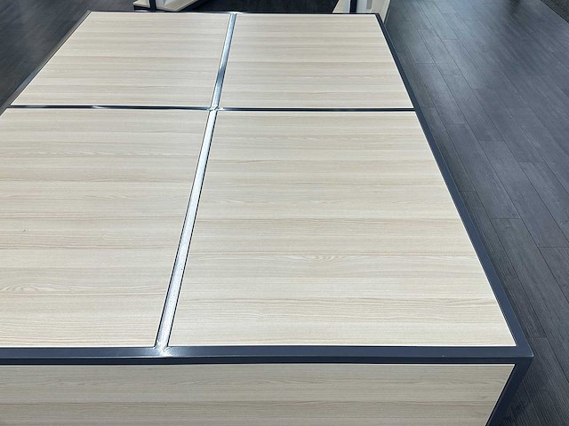 Presentatietafel voor vloerkleden (4x) - afbeelding 3 van  5