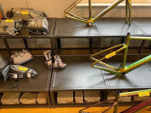 Presentatietafel - afbeelding 6 van  8