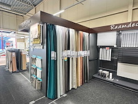 Presentatiewand 12 meter "gordijnen en raamdecoratie" - afbeelding 1 van  7