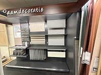 Presentatiewand 13 meter "gordijnen en raamdecoratie" - afbeelding 3 van  8