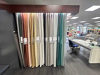 Presentatiewand 13 meter "gordijnen en raamdecoratie" - afbeelding 4 van  8