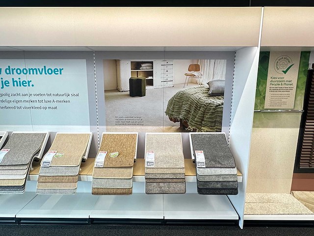 Presentatiewand 13 meter "tapijt" - afbeelding 2 van  5