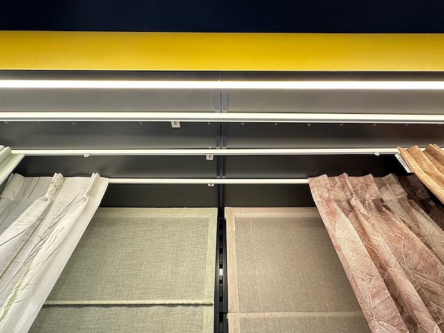 Presentatiewand 14 meter "gordijnen en raamdecoratie" - afbeelding 6 van  8