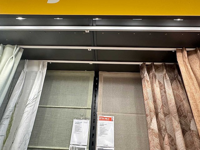 Presentatiewand 15 meter "gordijnen en raamdecoratie" - afbeelding 6 van  7