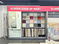 Presentatiewand 15 meter "vloerkleden" - afbeelding 2 van  7