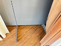 Presentatiewand 16 meter "gordijnen en raamdecoratie" - afbeelding 6 van  7