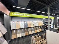 Presentatiewand 16 meter "vinyl & pvc" en "laminaat & parket" - afbeelding 2 van  6