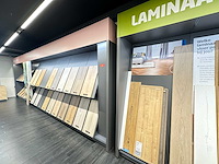 Presentatiewand 20 meter "vinyl & pvc" en "laminaat" - afbeelding 7 van  8