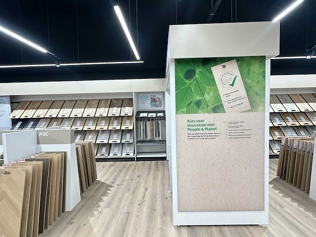 Presentatiewand 25 meter voorzien van led - afbeelding 7 van  11