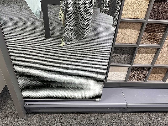 Presentatiewand 7 meter "tapijt" - afbeelding 5 van  7