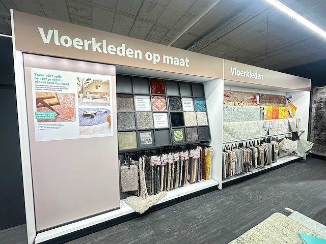 Presentatiewand 7 meter "vloerkleden" - afbeelding 1 van  5