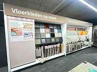 Presentatiewand 7 meter "vloerkleden"