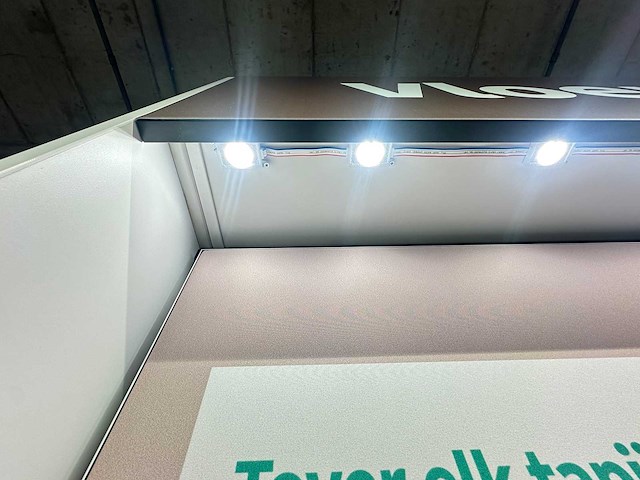 Presentatiewand 7 meter "vloerkleden" - afbeelding 3 van  5