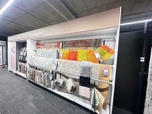 Presentatiewand 7 meter "vloerkleden" - afbeelding 5 van  5