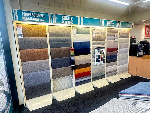 Presentatiewand met verlichting - afbeelding 2 van  4