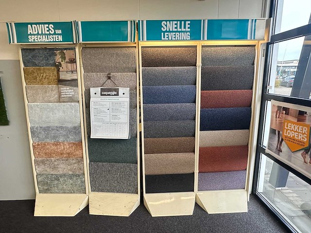 Presentatiewand met verlichting - afbeelding 5 van  5