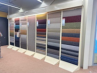 Presentatiewand tapijt en vinyl 12,32 meter - afbeelding 3 van  4