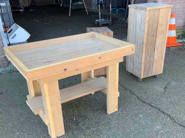 Presentation columns - afbeelding 1 van  3