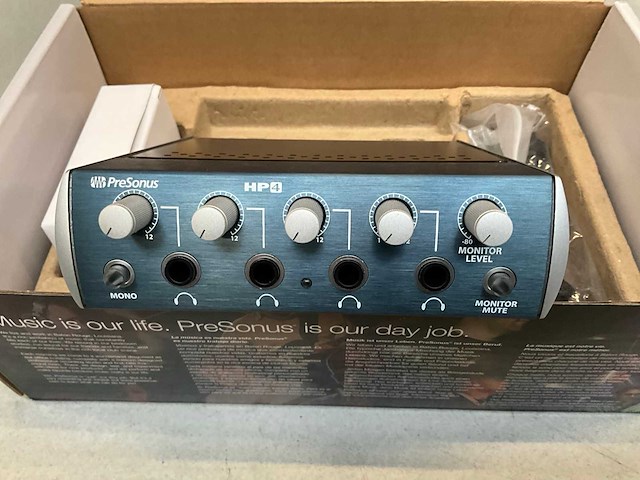 Presonus hp4 4-kanaals hoofdtelefoon versterker - afbeelding 1 van  4
