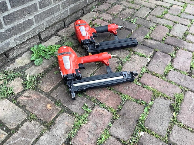 Press pneumatische tacker (2x) - afbeelding 3 van  4