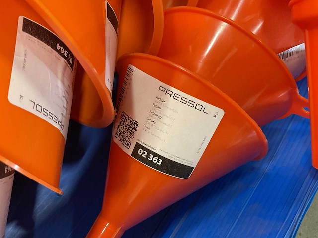 Pressol partij trechters, 16 stuks - afbeelding 3 van  4