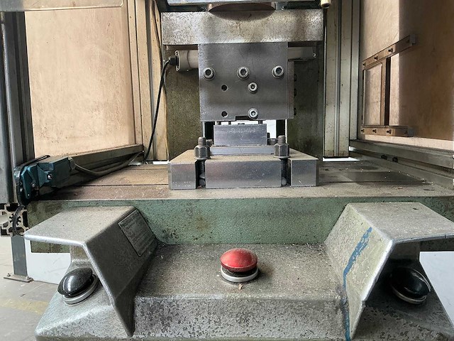 Pressomatic - pc 15.2 - c-frame press - 1973 - afbeelding 3 van  6