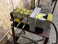 Pressta eisele - 2002 - 71048000 - aluminium profiel ponsmachine - afbeelding 3 van  5