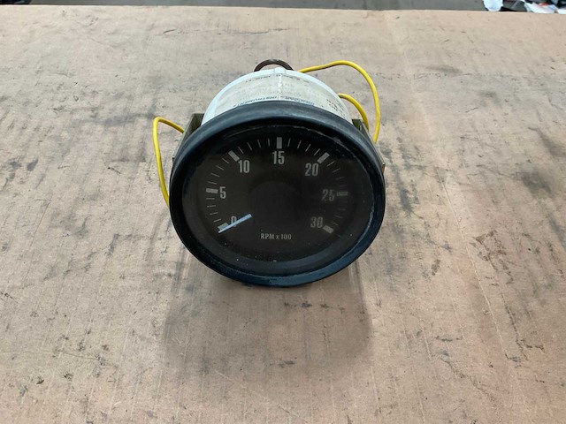Prestolite electronic tachometer - afbeelding 3 van  4