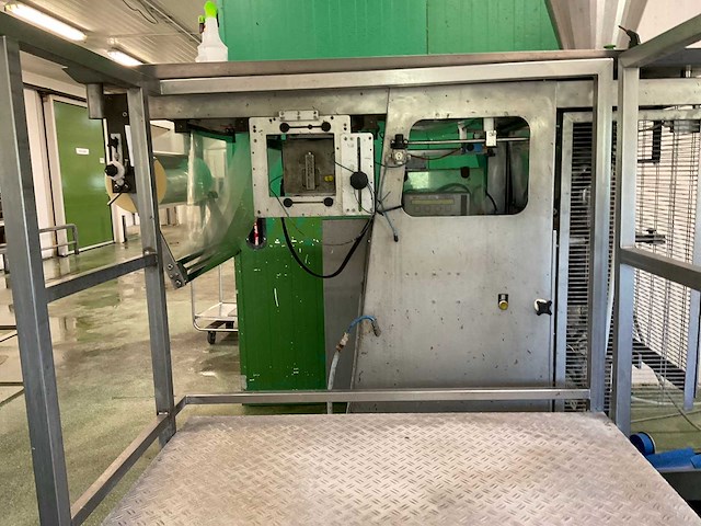 Prewa p250.15.002-elesco verpakkingsmachine met transportband en bordes - afbeelding 8 van  10