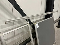 Prikbord - afbeelding 4 van  4