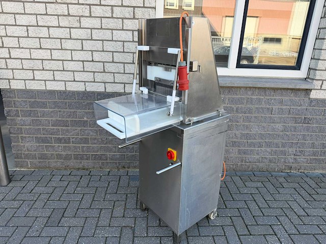 Prikker - elektrische - vermalsmachine - afbeelding 1 van  4