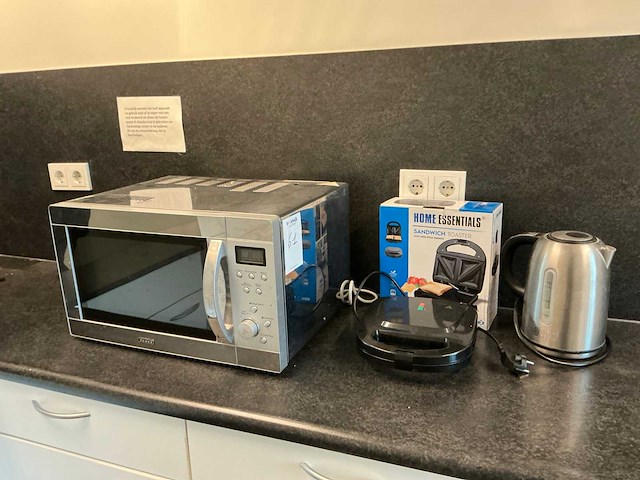 Prima donna magnetron / oven - afbeelding 1 van  15