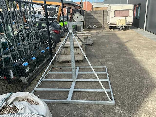 Primae lux ht0400407 floodlight met mast en voet - afbeelding 1 van  12
