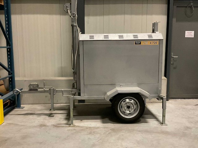 Primae lux ltd 4-720 mobiele lichtmast - afbeelding 7 van  13