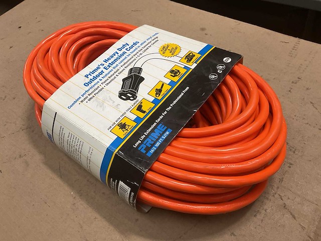 Prime 14/3 100ft sjtw extension cord - afbeelding 1 van  3