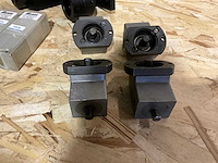 Primsmablokken, hoekfreeshouders en aluminium contuurbekken - afbeelding 4 van  7