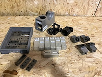 Primsmablokken, hoekfreeshouders en aluminium contuurbekken - afbeelding 1 van  7