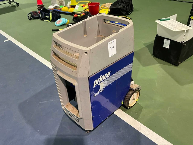 Prince pbm 100 tennisballen machine - afbeelding 1 van  5