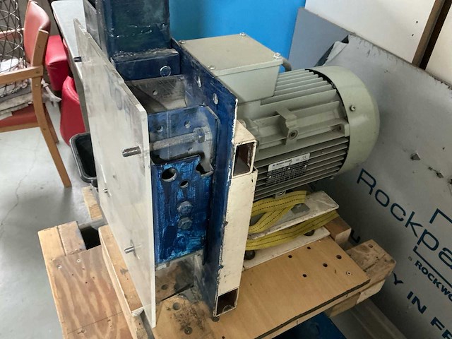 Prinplaat freesmachine met onderdelen - afbeelding 2 van  6