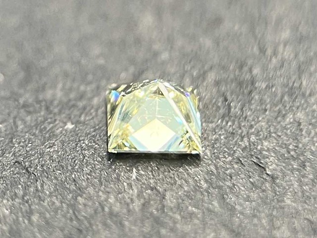 Prinses geslepen diamant 0.23 carat gecertificeerd - afbeelding 2 van  5