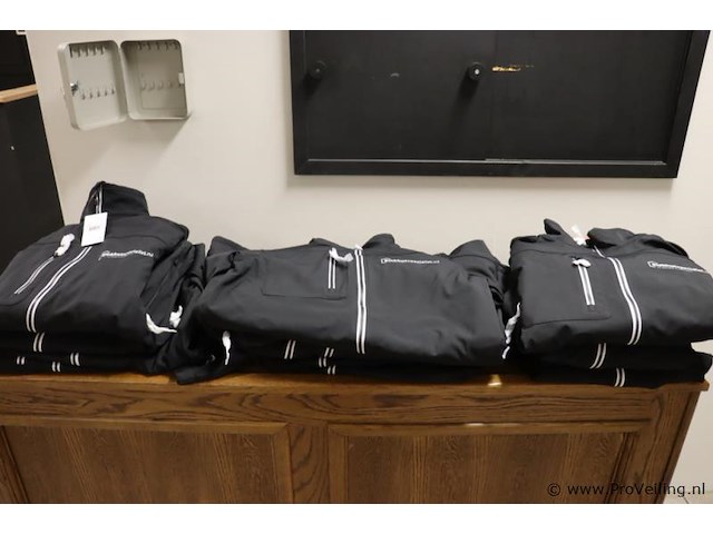 Printer - softshell jassen met opdruk - partij - diverse maten - afbeelding 1 van  5