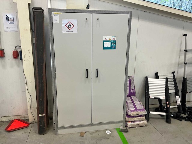 Prioriteit en92:196-120 brandwerende kast - afbeelding 1 van  6