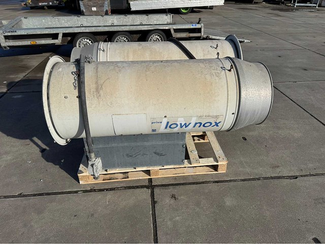 Priva low now gas heater (2x) - afbeelding 1 van  8