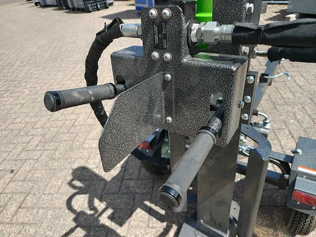 Pro - 30t - houtkloofmachine - afbeelding 11 van  12