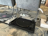 Pro-ject a1.2 volautomatische platenspeler - afbeelding 2 van  7