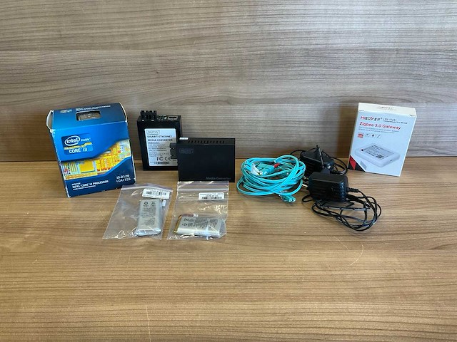 Processor - converters - gateway - afbeelding 1 van  5