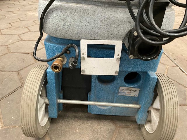 Prochem steempro 2000 tapijtreiniger - afbeelding 8 van  9